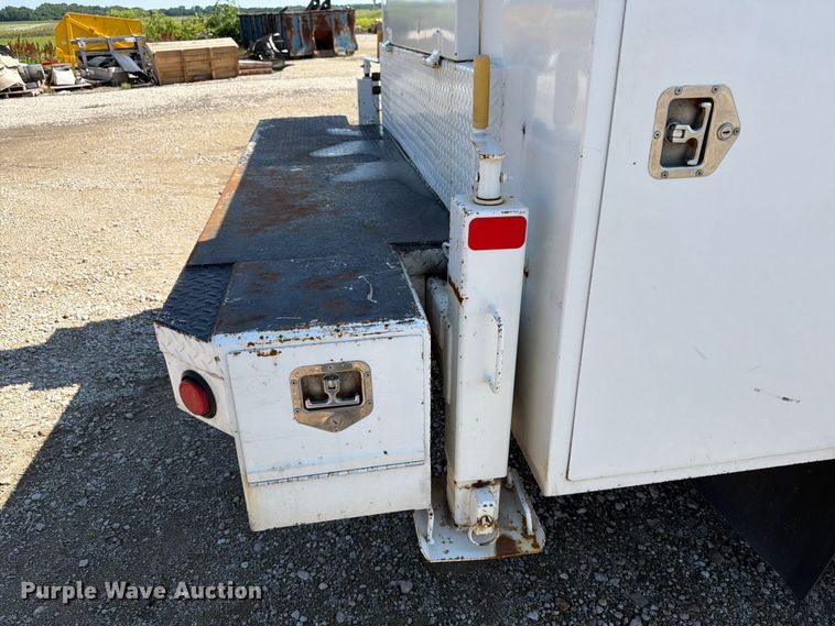 image for item FK3044 2000 Freightliner FL70 utility / service truck