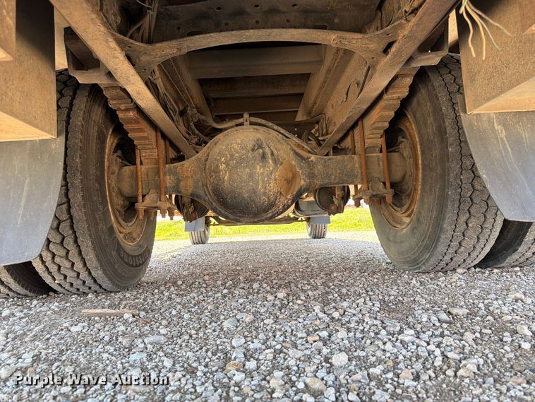 image for item FK3044 2000 Freightliner FL70 utility / service truck