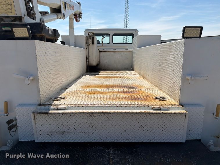 image for item FK3044 2000 Freightliner FL70 utility / service truck