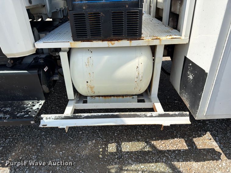 image for item FK3044 2000 Freightliner FL70 utility / service truck