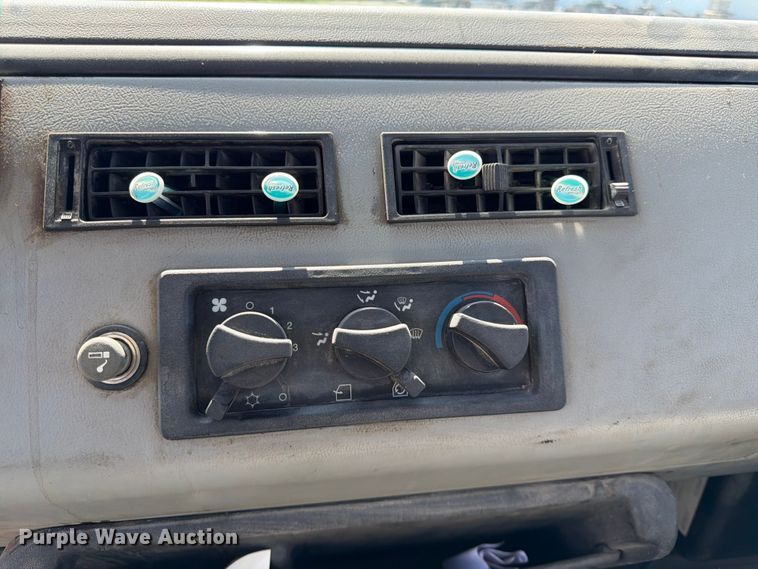 image for item FK3044 2000 Freightliner FL70 utility / service truck