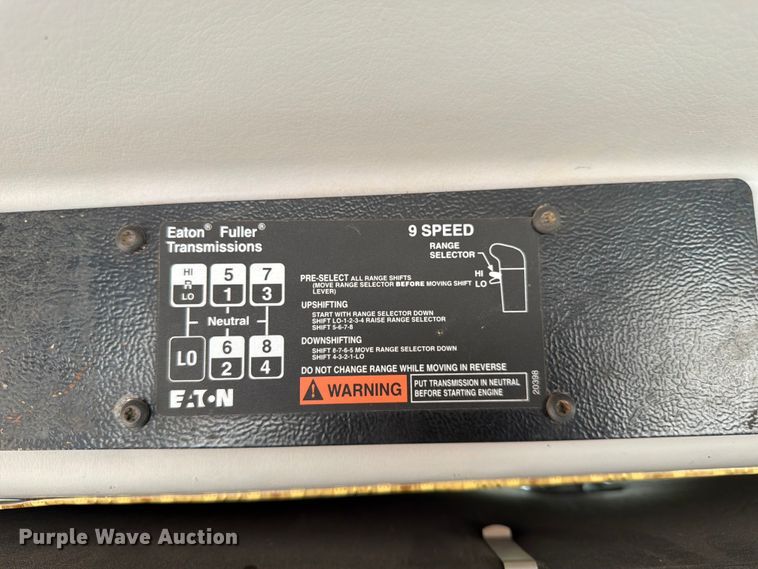 image for item FK3044 2000 Freightliner FL70 utility / service truck