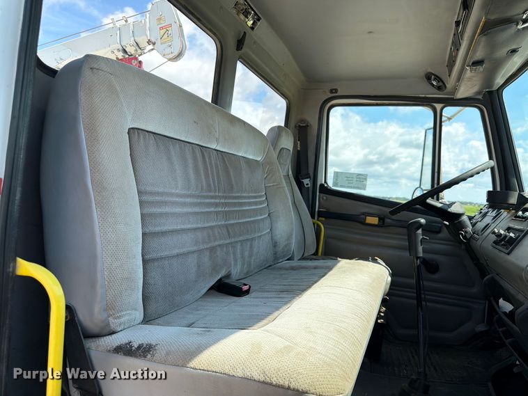 image for item FK3044 2000 Freightliner FL70 utility / service truck