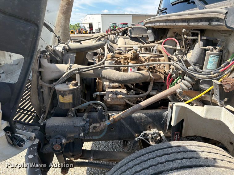 image for item FK3044 2000 Freightliner FL70 utility / service truck