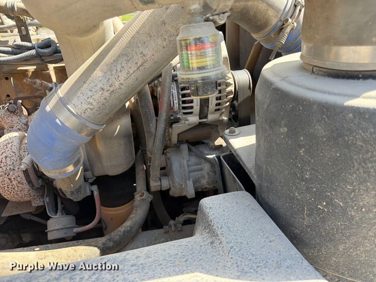 image for item FK3044 2000 Freightliner FL70 utility / service truck