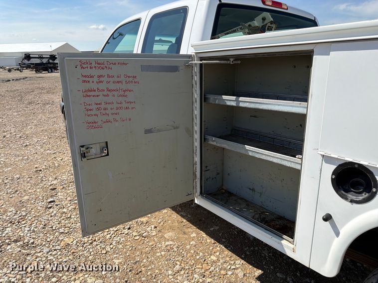 image for item FK3045 2006 Chevrolet Silverado 2500HD Ext. Cab utility bed pickup truck