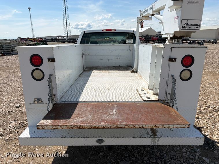 image for item FK3045 2006 Chevrolet Silverado 2500HD Ext. Cab utility bed pickup truck