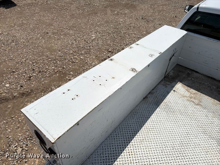 image for item FK3045 2006 Chevrolet Silverado 2500HD Ext. Cab utility bed pickup truck