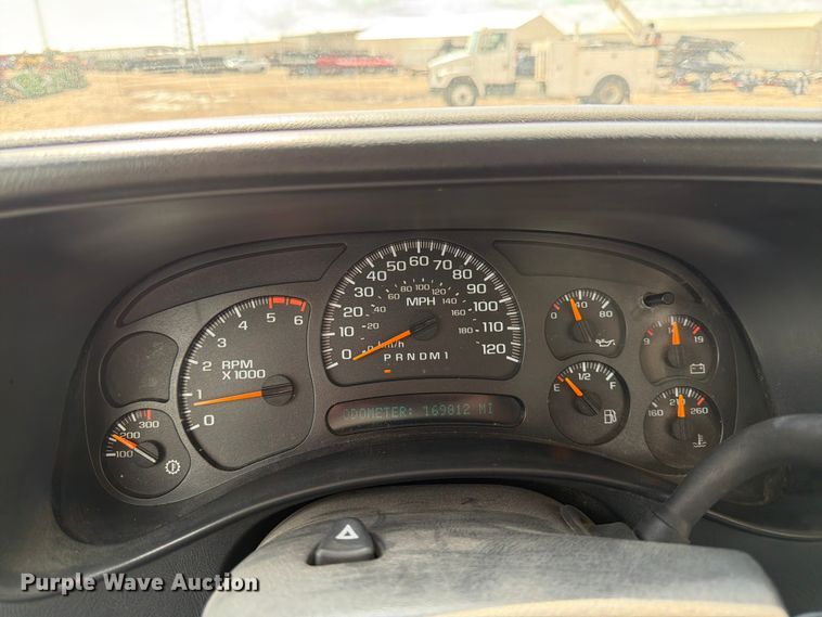 image for item FK3045 2006 Chevrolet Silverado 2500HD Ext. Cab utility bed pickup truck