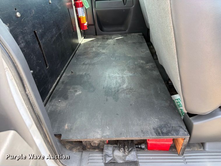 image for item FK3045 2006 Chevrolet Silverado 2500HD Ext. Cab utility bed pickup truck