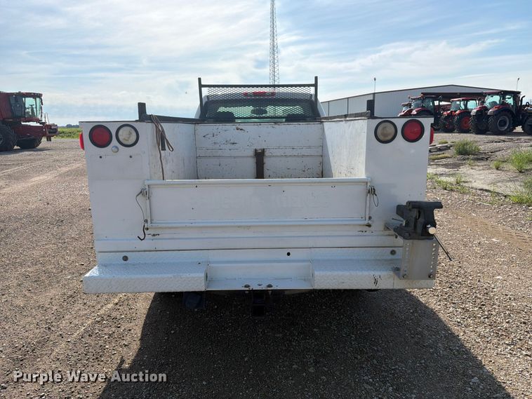 image for item FK3047 2009 Chevrolet Silverado 2500HD utility bed pickup truck