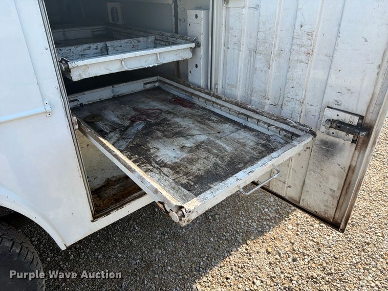 image for item FK3047 2009 Chevrolet Silverado 2500HD utility bed pickup truck