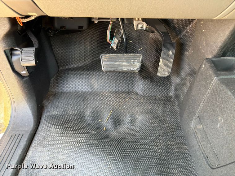image for item FK3047 2009 Chevrolet Silverado 2500HD utility bed pickup truck