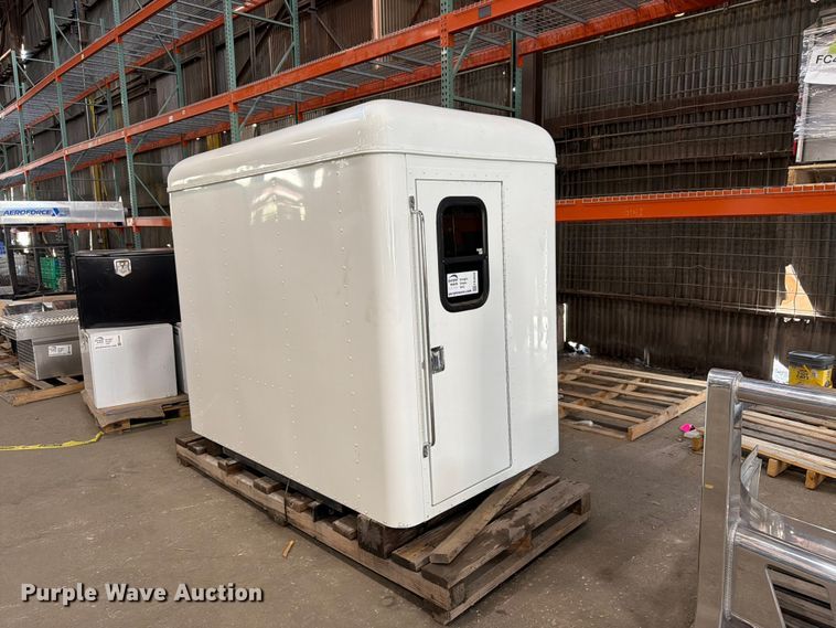 image for item FK3059 Sleeper cab