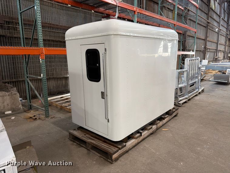 image for item FK3059 Sleeper cab