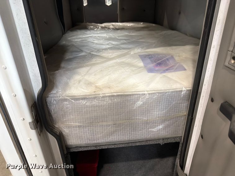image for item FK3059 Sleeper cab