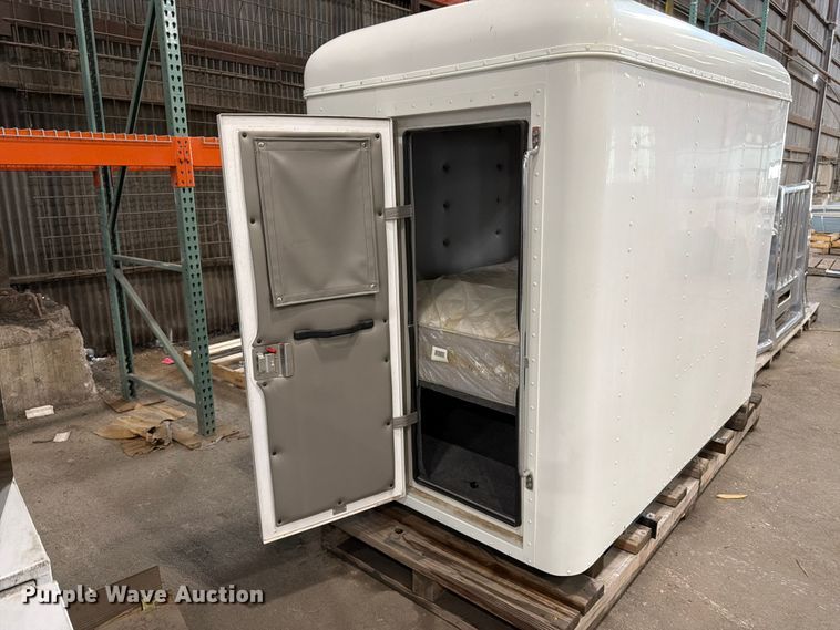 image for item FK3059 Sleeper cab