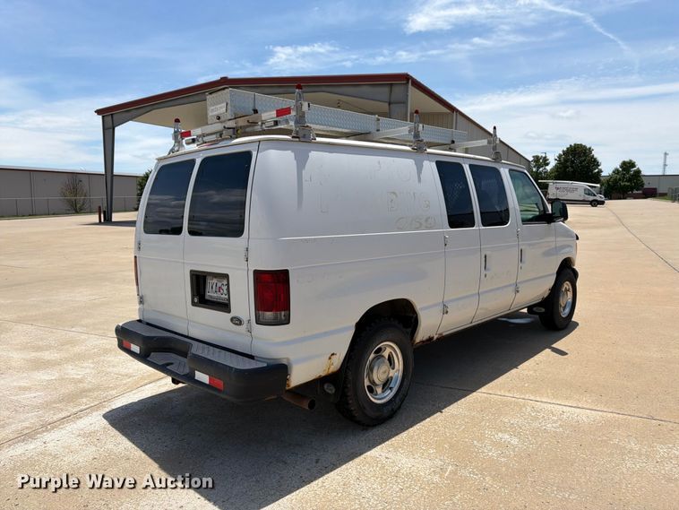 image for item FK3083 2003 Ford E250 van