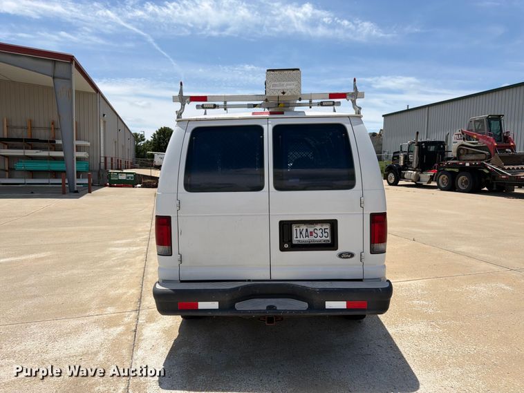 image for item FK3083 2003 Ford E250 van