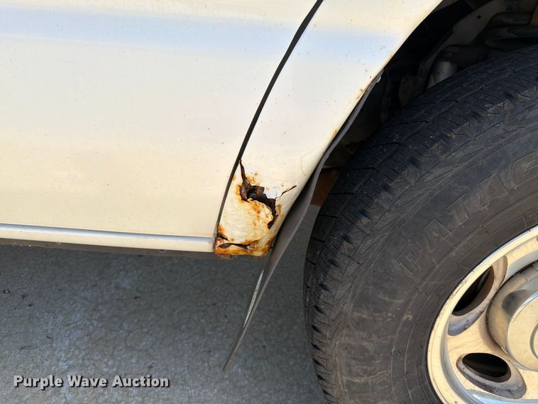 image for item FK3083 2003 Ford E250 van