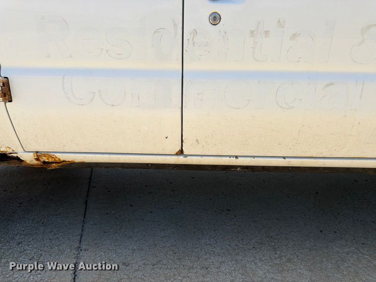 image for item FK3083 2003 Ford E250 van