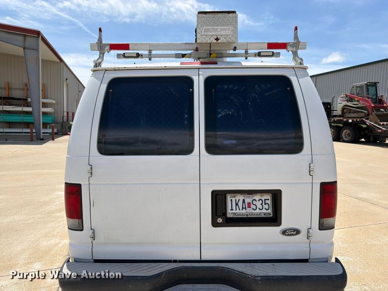 image for item FK3083 2003 Ford E250 van