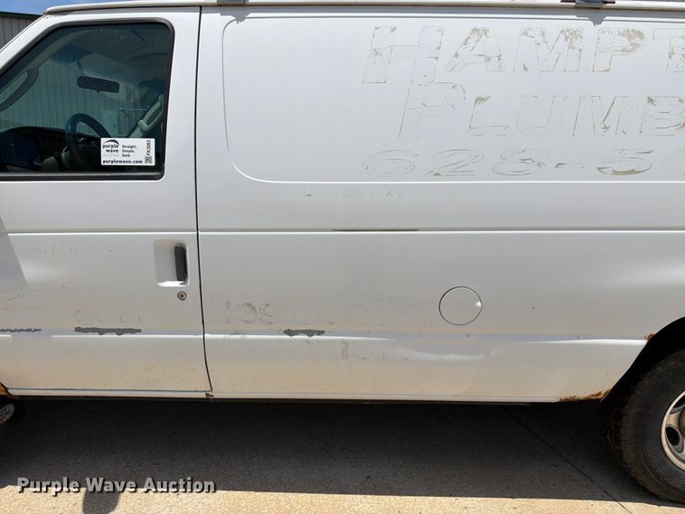 image for item FK3083 2003 Ford E250 van