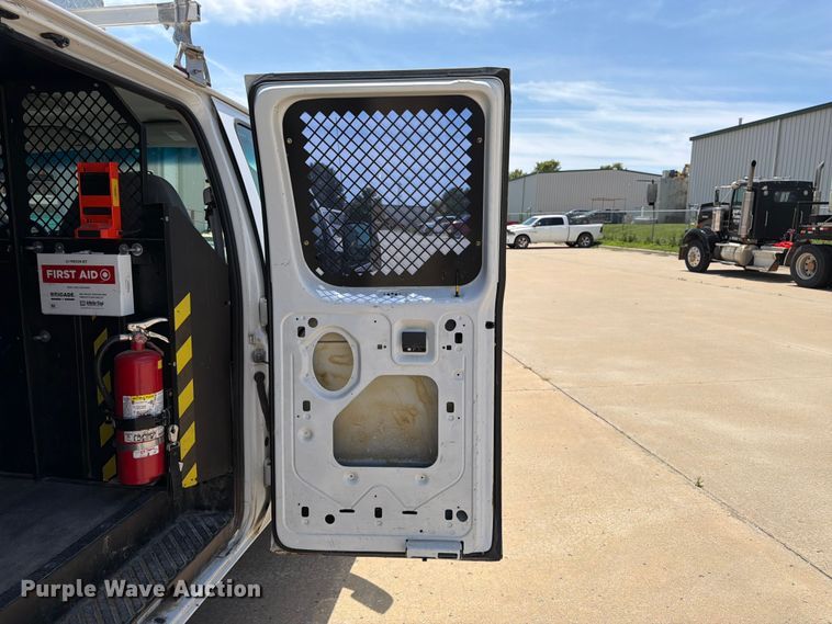 image for item FK3083 2003 Ford E250 van