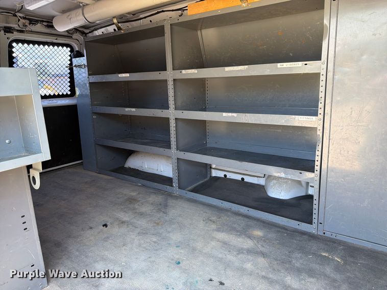 image for item FK3083 2003 Ford E250 van