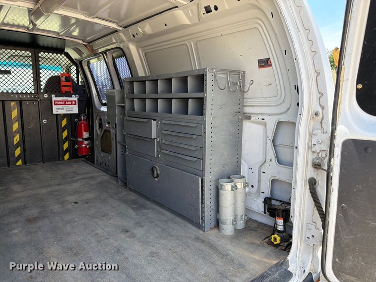image for item FK3083 2003 Ford E250 van