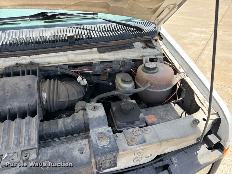 image for item FK3083 2003 Ford E250 van