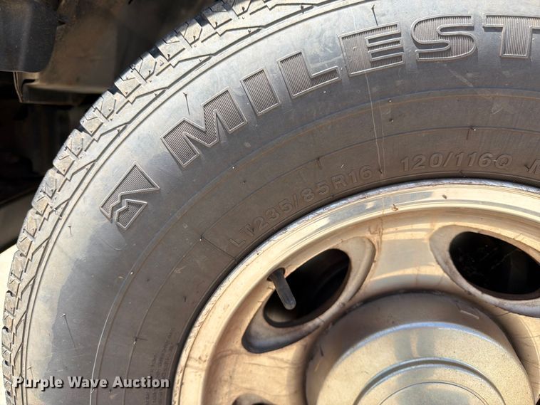 image for item FK3083 2003 Ford E250 van