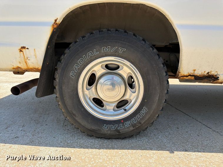 image for item FK3083 2003 Ford E250 van