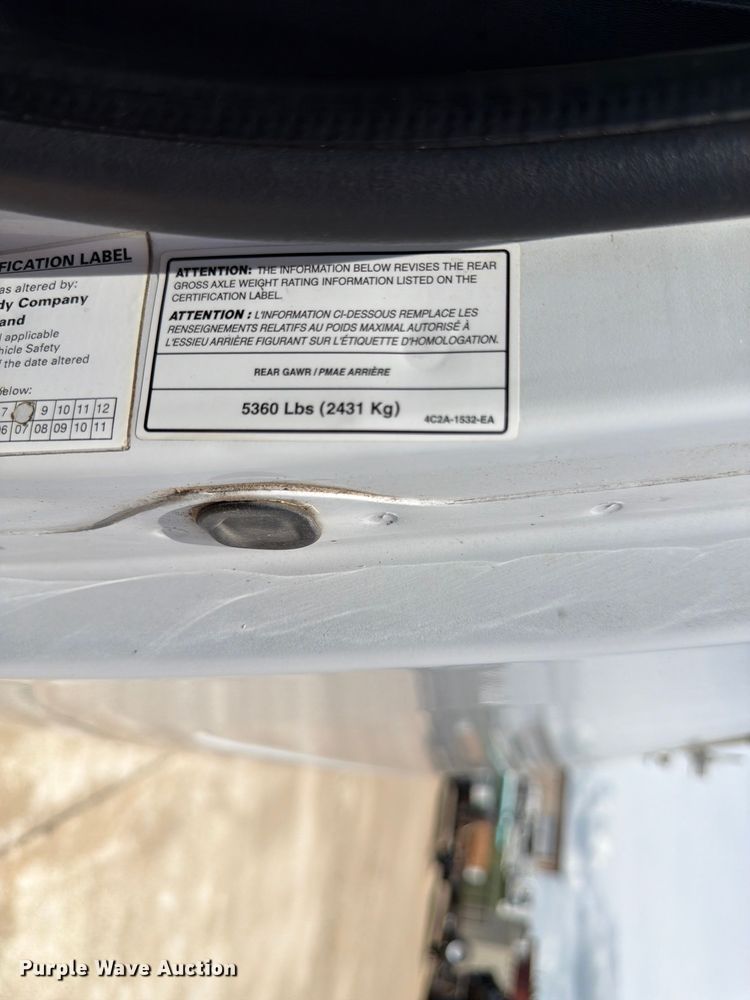 image for item FK3083 2003 Ford E250 van