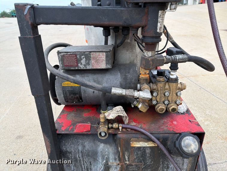 image for item FK3086 Hotsy 555SS hot pressure washer
