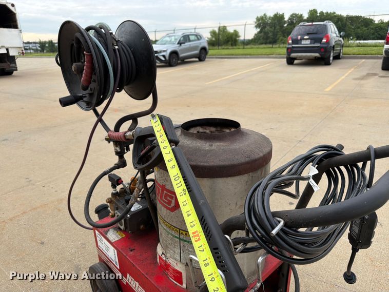 image for item FK3086 Hotsy 555SS hot pressure washer