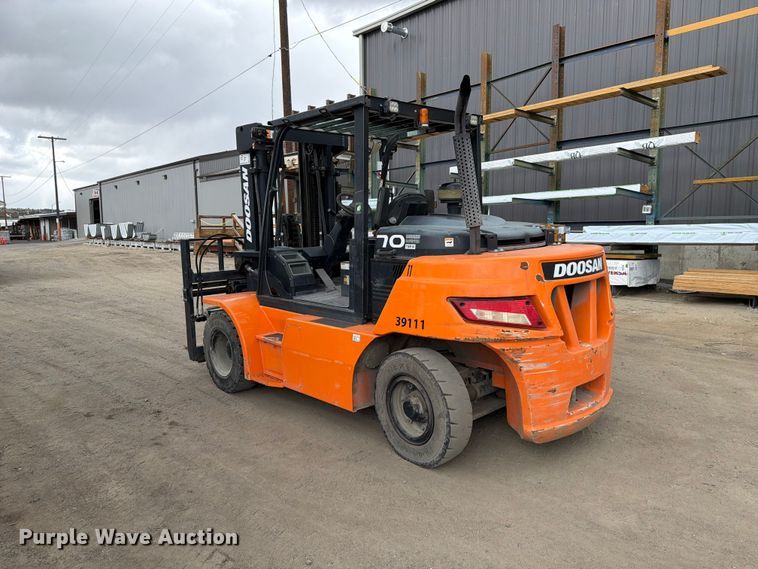 image for item FK4503 Doosan D70S-7 forklift