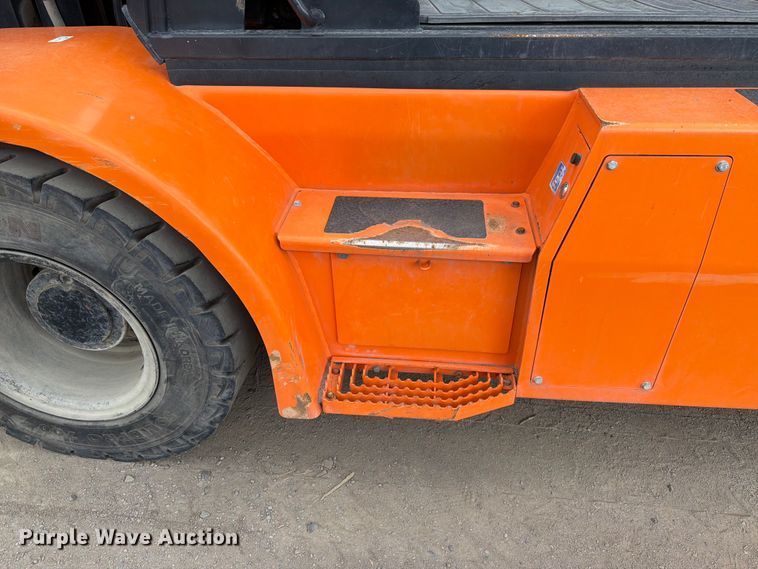 image for item FK4503 Doosan D70S-7 forklift