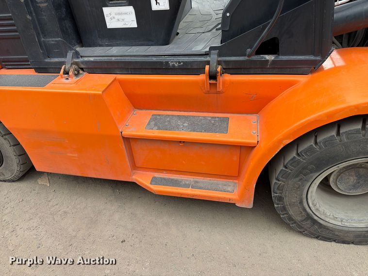 image for item FK4503 Doosan D70S-7 forklift