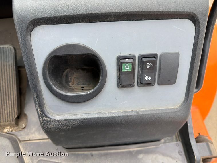 image for item FK4503 Doosan D70S-7 forklift