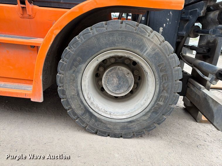 image for item FK4503 Doosan D70S-7 forklift