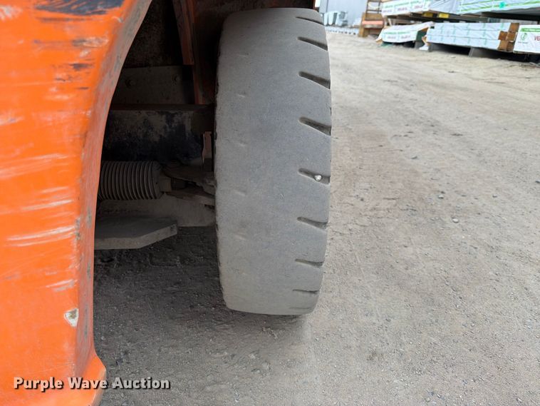 image for item FK4503 Doosan D70S-7 forklift