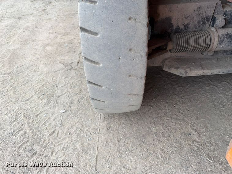 image for item FK4503 Doosan D70S-7 forklift