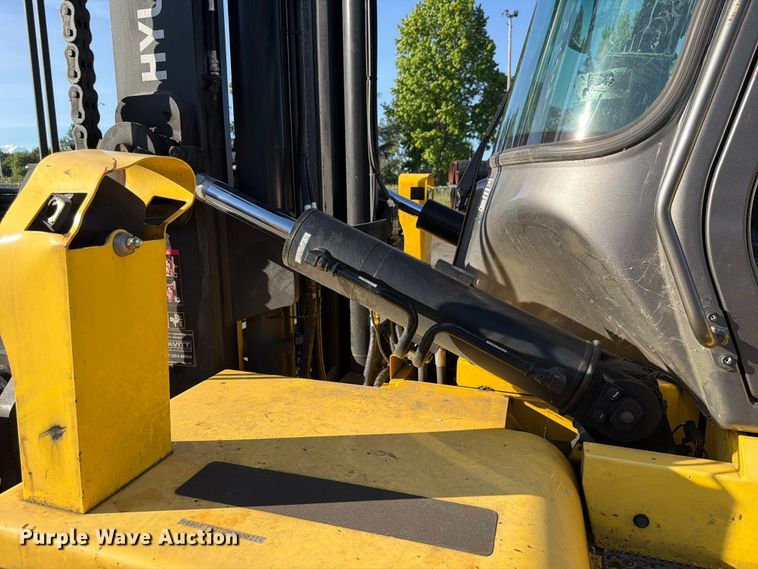 image for item FK4504 2016 Hyundai 130D-9 forklift