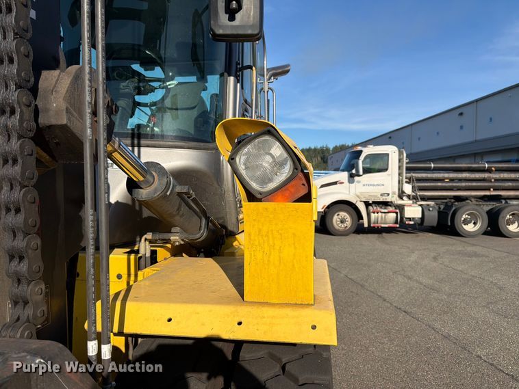 image for item FK4504 2016 Hyundai 130D-9 forklift