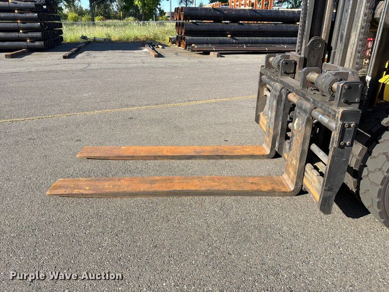 image for item FK4504 2016 Hyundai 130D-9 forklift