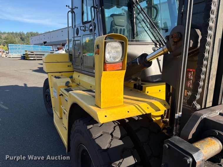 image for item FK4504 2016 Hyundai 130D-9 forklift