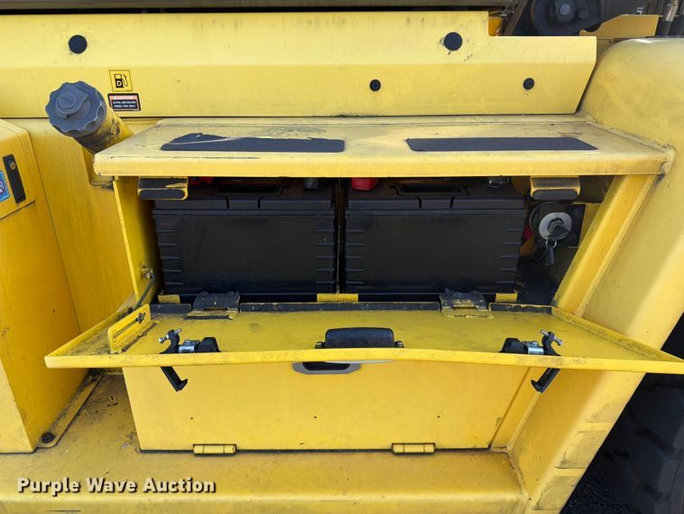 image for item FK4504 2016 Hyundai 130D-9 forklift