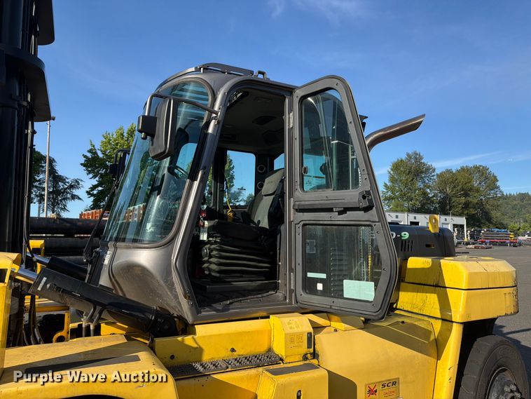 image for item FK4504 2016 Hyundai 130D-9 forklift