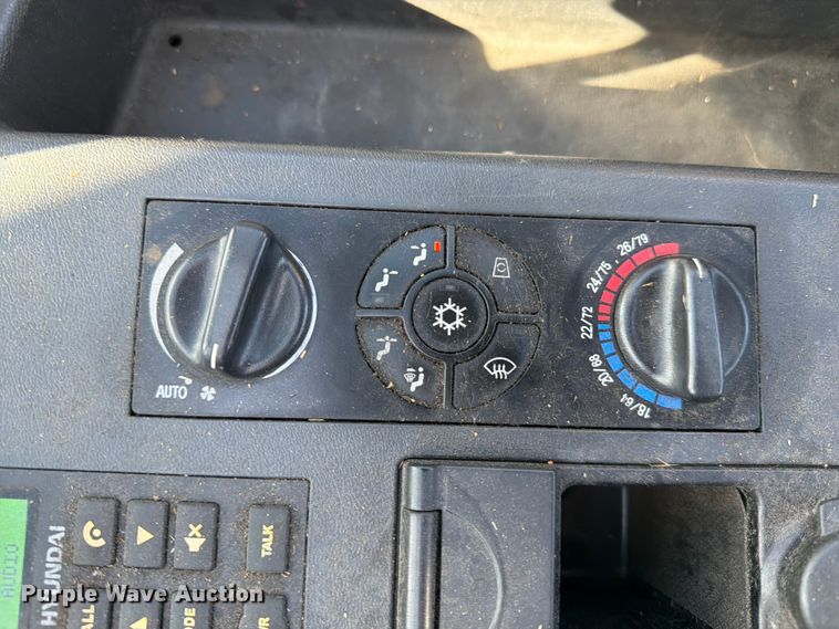 image for item FK4504 2016 Hyundai 130D-9 forklift
